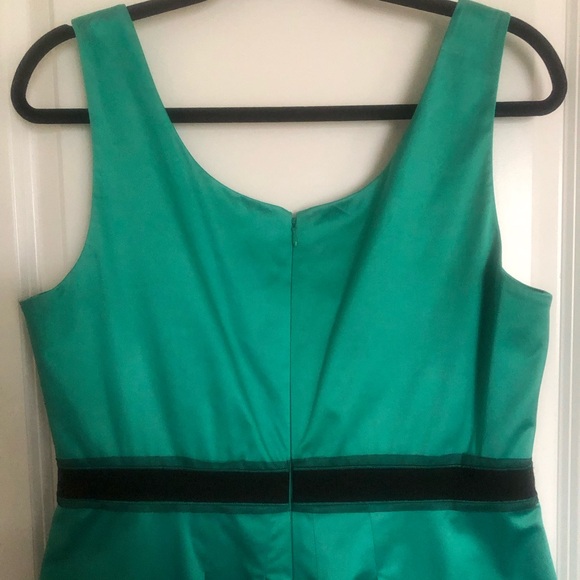 BCBGMaxAzria | Green Party Dress - Picture 9 of 10
